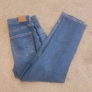 American Eagle Mom Jean's size 8 short